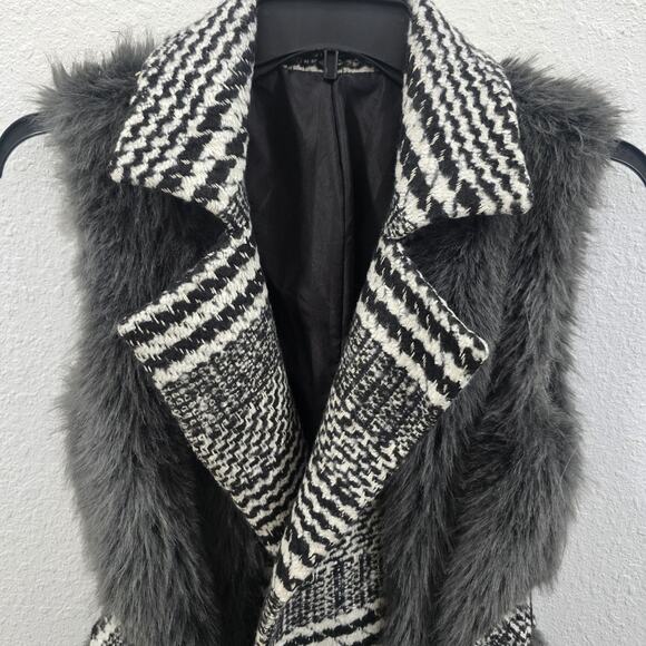 Chic Women’s Faux Fur Vest – Black & White Houndstooth Belted Long Sleeveless... - Picture 2 of 10